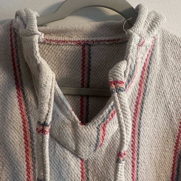 Striped Baja Hoodie with Front Pocket Distressed Size Medium - Picture 4 of 8